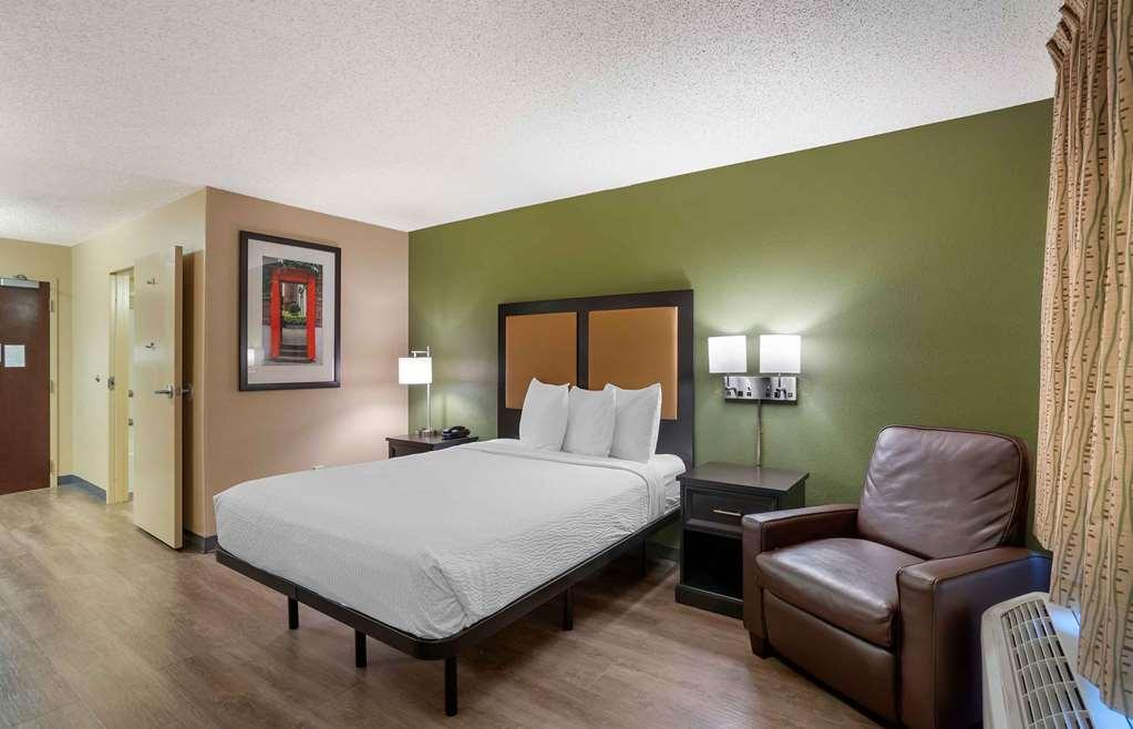 Extended Stay America Select Suites - Springfield - South Room photo
