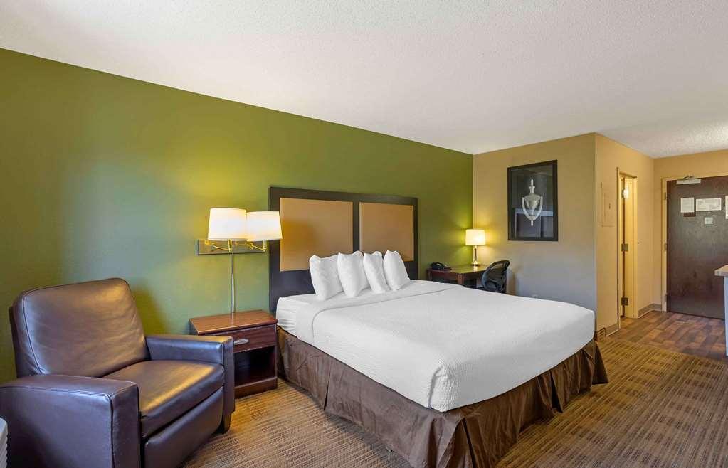 Extended Stay America Select Suites - Springfield - South Room photo